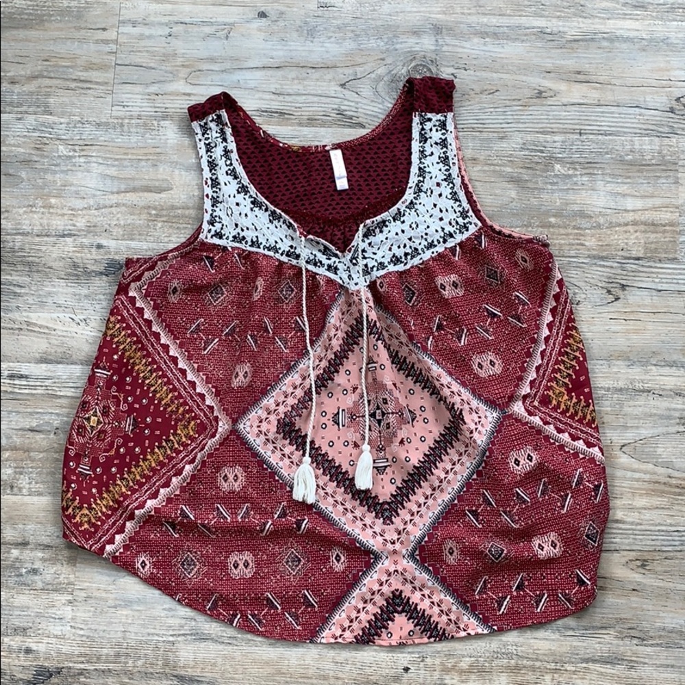 Maroon Patterned Flowy Tank Top - Picture 3 of 5
